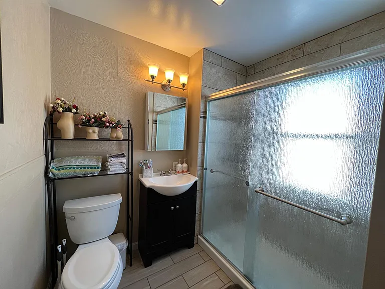 10 Davis St #2 — Photo 10