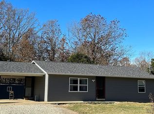 1016 Brand Rd, Bourbon, MO 65441