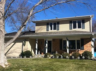 6640 Crooked Creek Dr, Lincoln, NE 68516