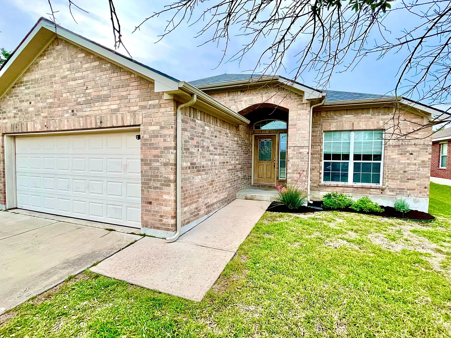 3 bed, 1771 sqft, $2,100 — Photo 3