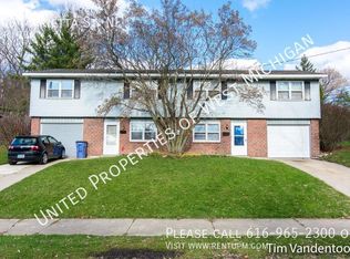 709 Marietta St NE, Grand Rapids, MI 49505