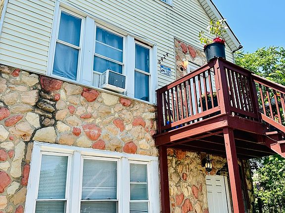 2nd image of 5424 S Winchester Ave