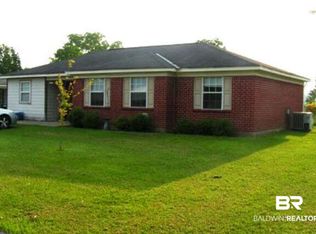 117 Northgate Dr, Loxley, AL 36551