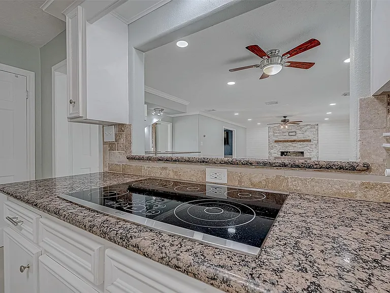 8110 Bent Oak Ln — Photo 19