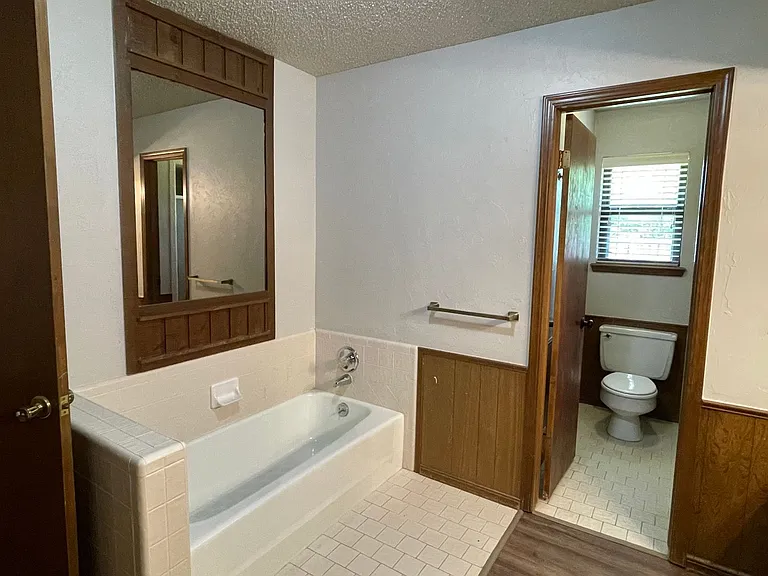 903 Northbrook Ave — Photo 12