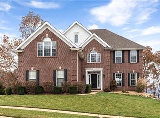 688 Meramec View Dr, Eureka, MO 63025