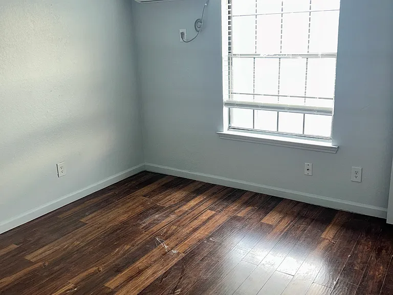 4953 Miller Ave — Photo 4