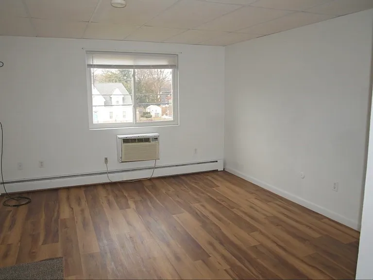 215 Chelmsford St #C — Photo 2