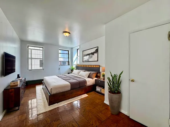 301 East 110th Street image 1 of 10
