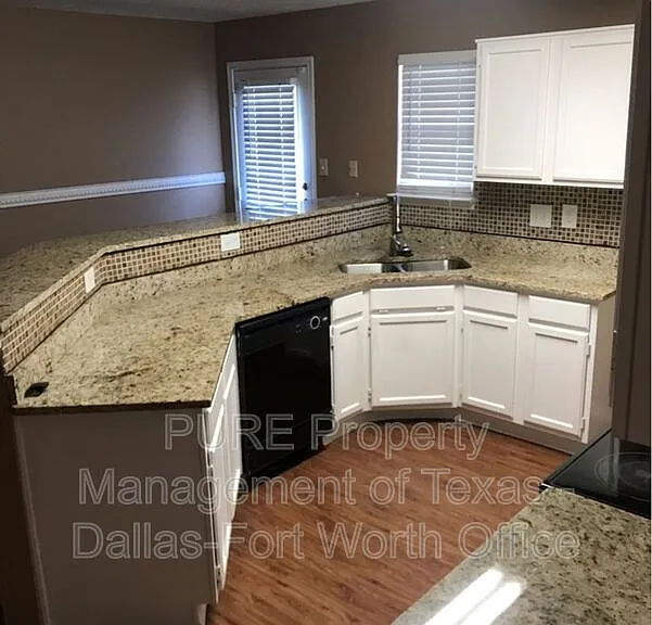 6004 Meadowside Trl — Photo 3