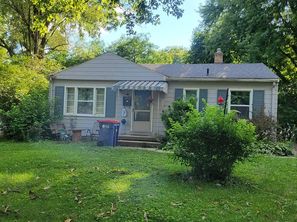 1249 Eastern Pl NE