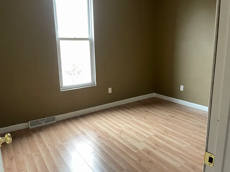224 Conkey St #2 — Photo 12