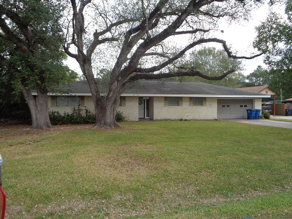 1st image of 158 Ridgewood St