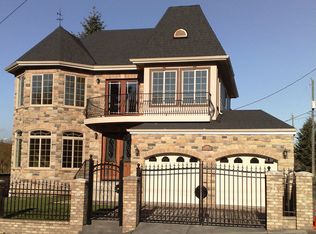 1616 SW Elmgrove St, Seattle, WA 98106