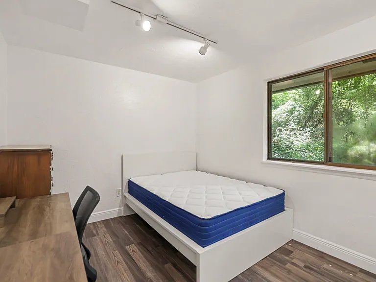 1830 Myrick Rd — Photo 36