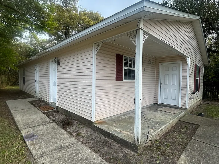 6 Georgia Dr — Photo 7