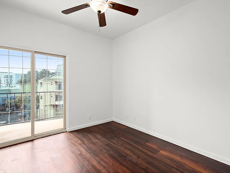 2414 Longview St #307 — Photo 12