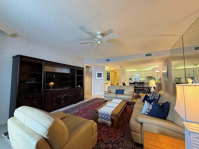 800 Ocean Dr #1104 — Photo 16
