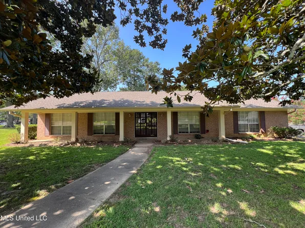 34 Quail Ridge Dr, Brandon, MS 39042