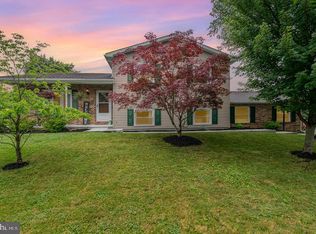 4300 New Hampshire Dr, Harrisburg, PA 17112