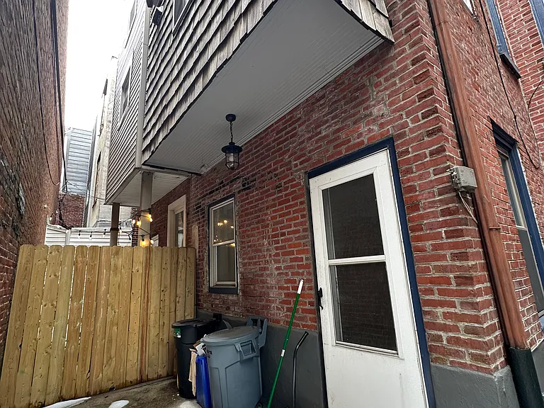 208 Fairmount Ave — Photo 20