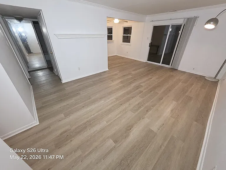 2 bed, 934 sqft, $2,150 — Photo 2