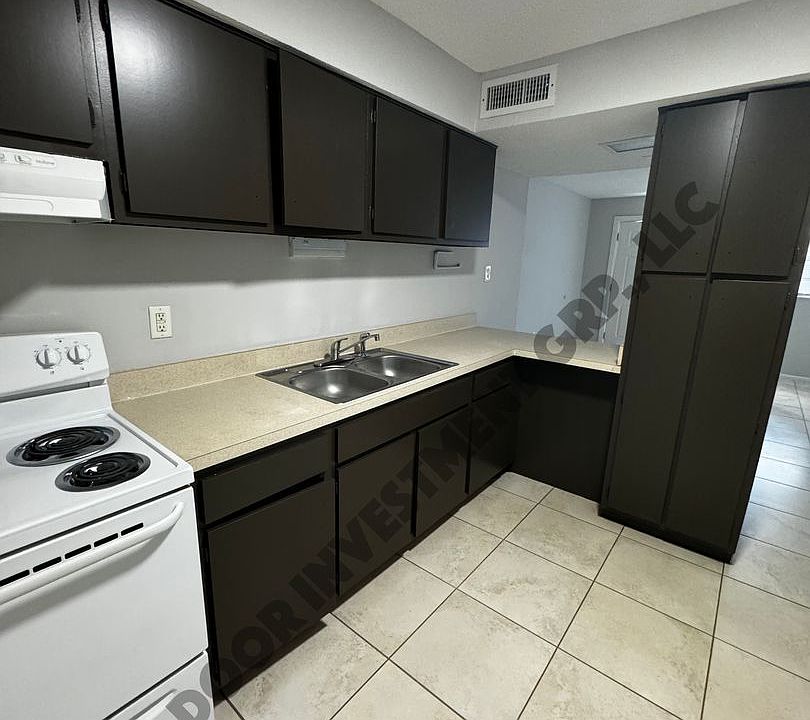1st image of 609 S Central Ave APT 103