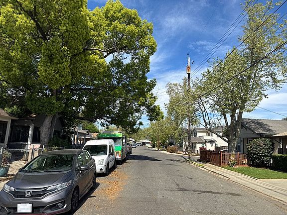 4th image of 2776 Santa Clara Way