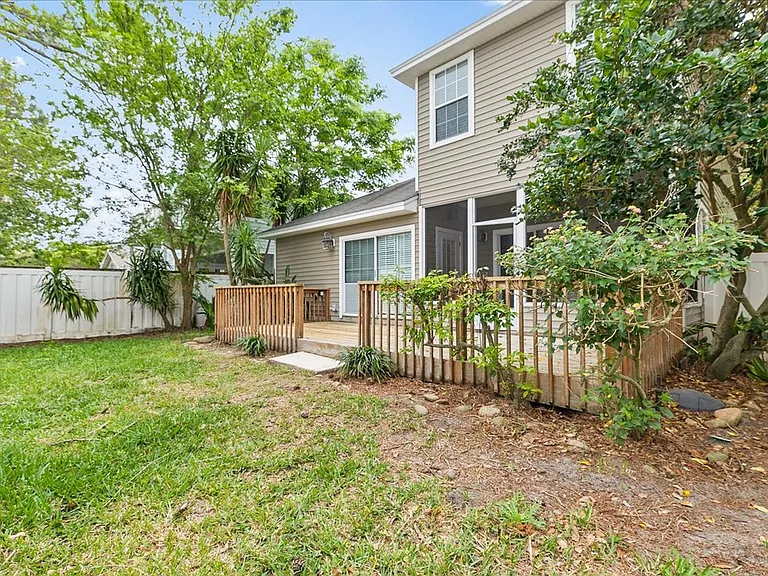 1065 Theodore Ave — Photo 25
