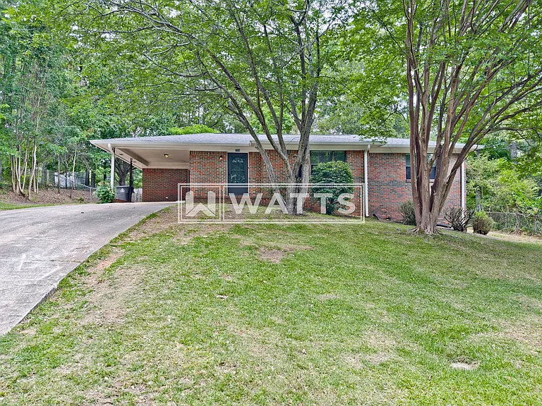 1036 Rose Hill Cir — Photo 1