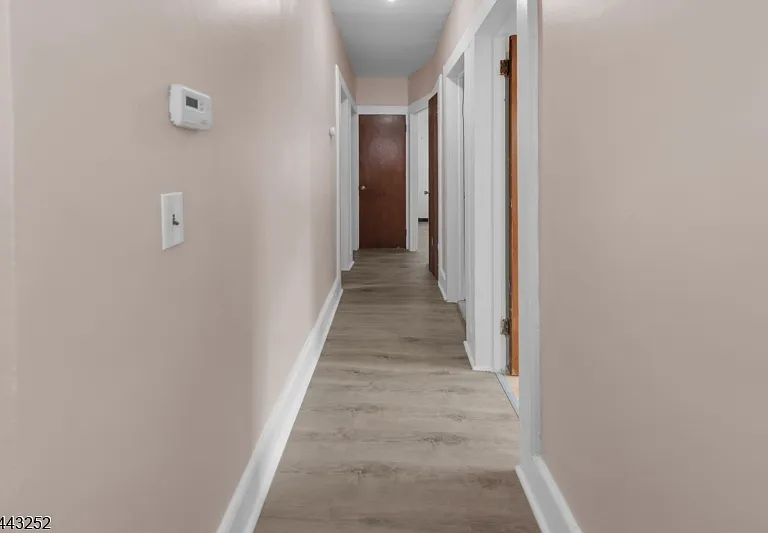 558 Argyle Ave #2 — Photo 7