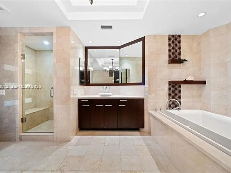 10295 Collins Avenue Cu #1605 — Photo 11