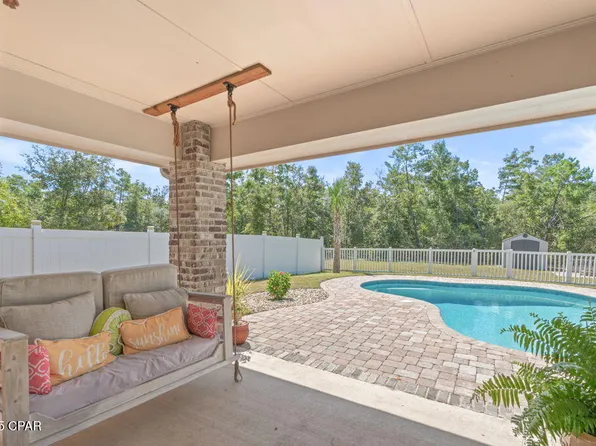 104 Lake Merial Trl, Southport, FL 32409