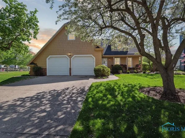 5910 Therfield Dr, Sylvania, OH 43560