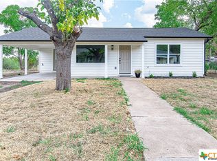 1207 Woodall St, Belton, TX 76513