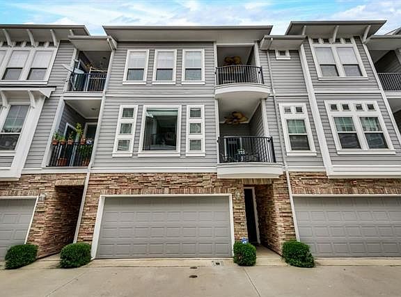 2nd image of 2326 Stutz Dr Unit 118