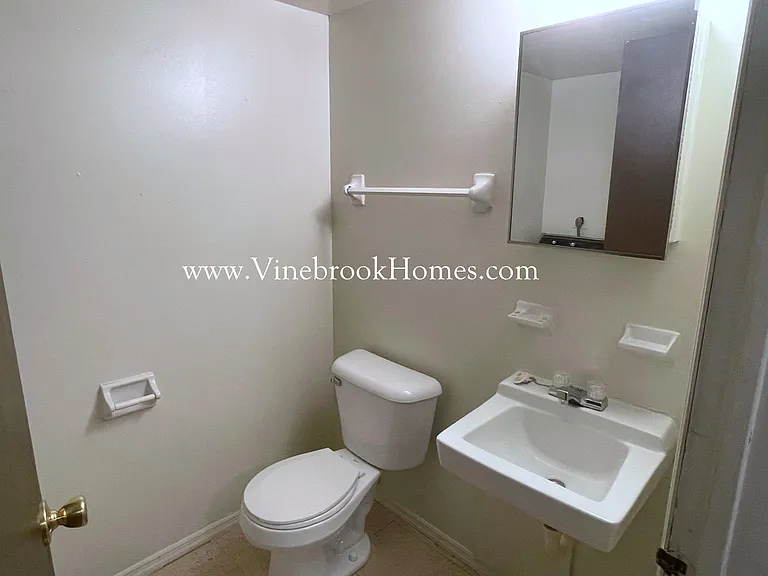 8137 Mount Aetna St — Photo 7