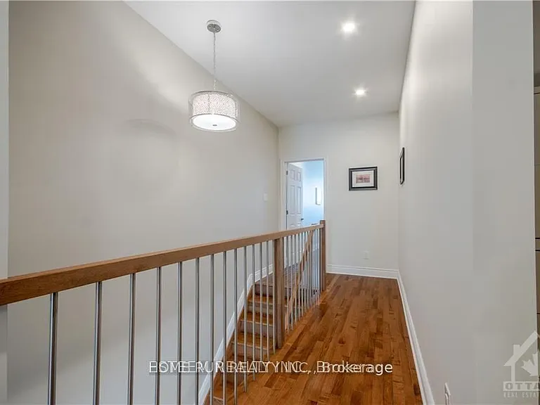 560 Mutual St — Photo 15