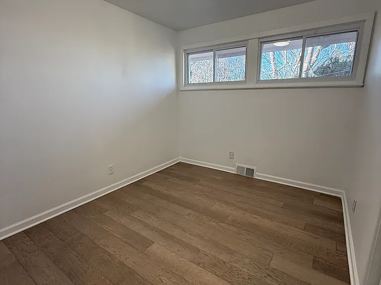 1440 W Square Lake Rd — Photo 11