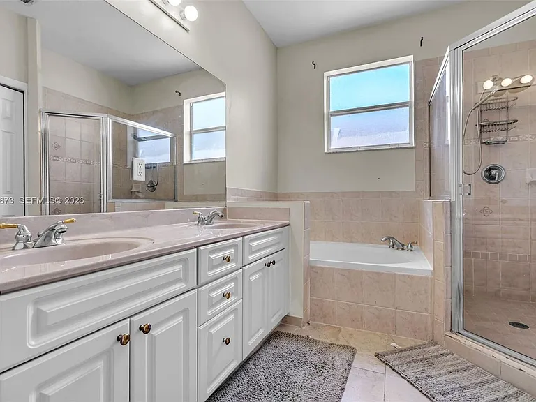 5149 SW 137th Ave #5149 — Photo 6