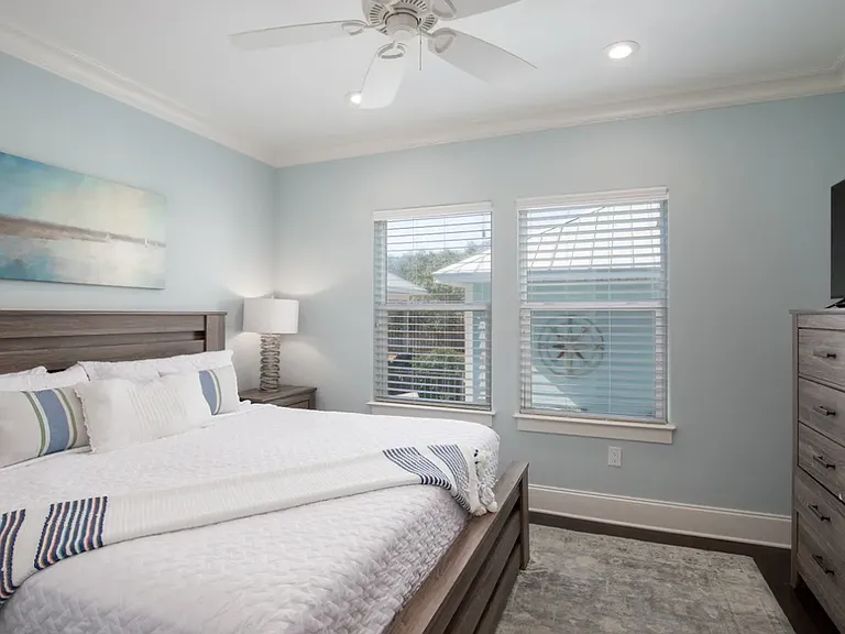 Comfortable first floor master bedroom with en-suite bathroom