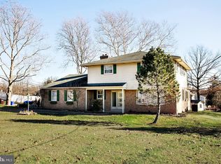 2942 Whitehall Rd, Norristown, PA 19403