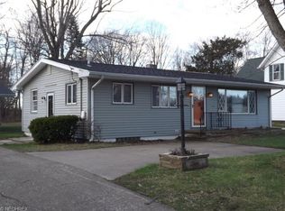 203 W Main Rd, Conneaut, OH 44030