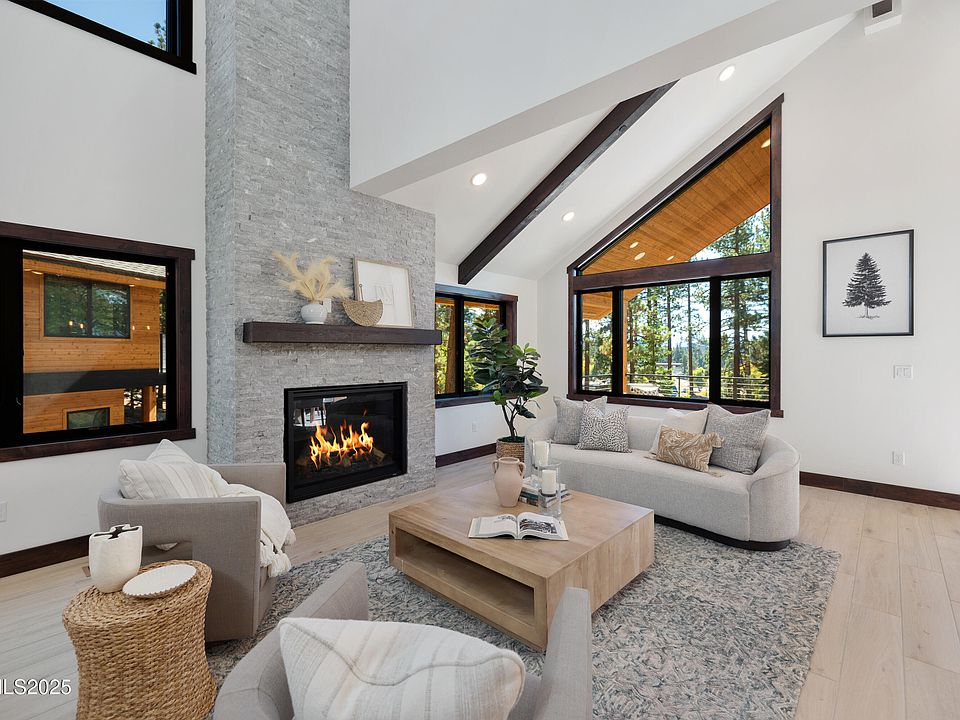 1st image of 121 Sierra Colina Dr #21