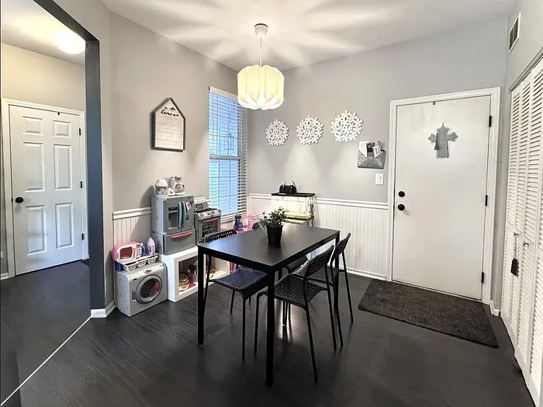 3125 Anton Dr — Photo 9