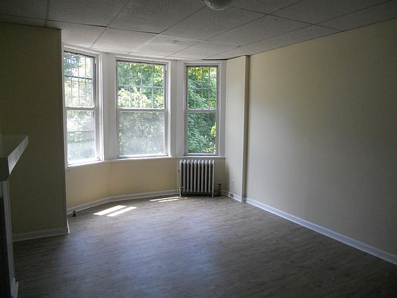 2nd image of 49 Johnson Park APT 9