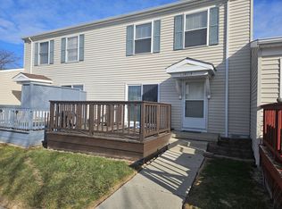 28219 Raleigh Crescent Dr, Chesterfield, MI 48051