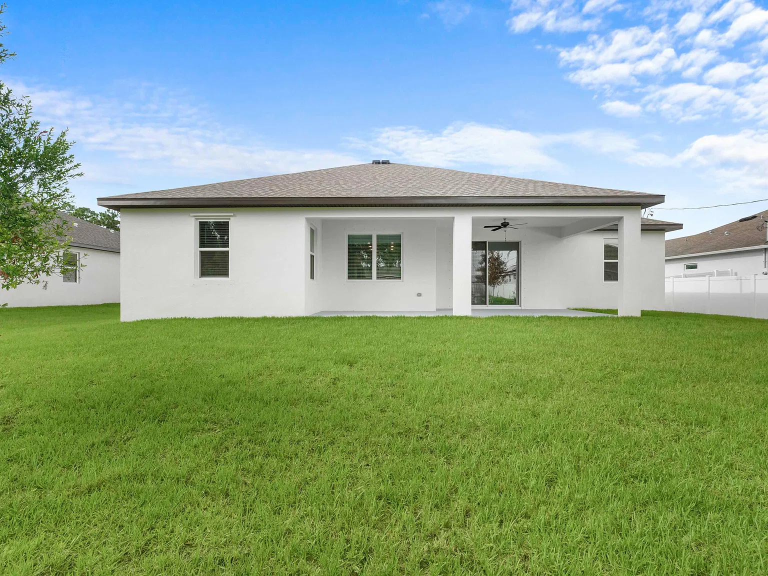 5 bed, 3.0 bath, 2414 sqft, $3,675 — Photo 4