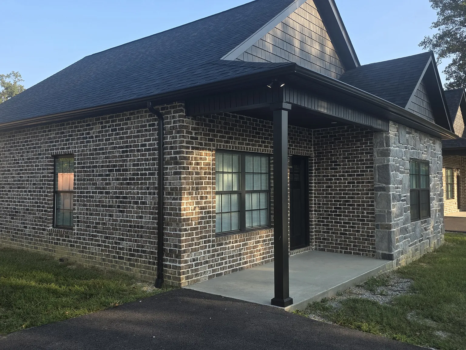 189 Chera Lynn St — Photo 3