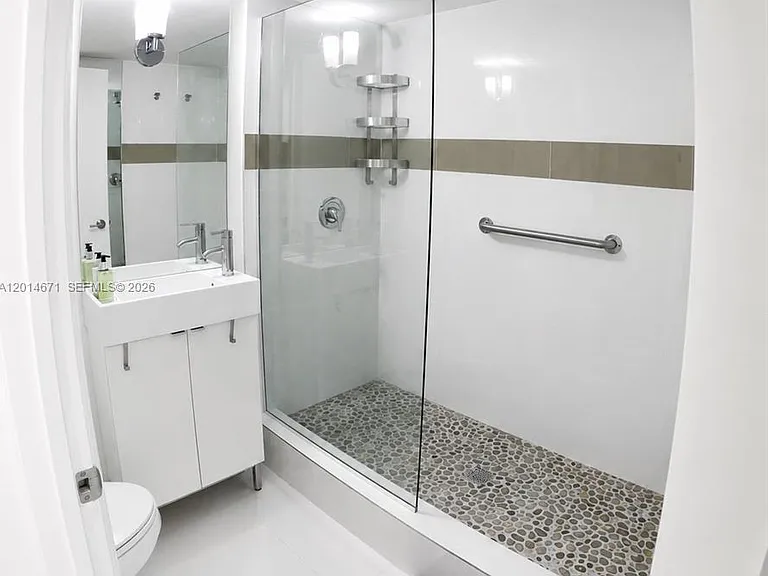 6917 Collins Ave #614 — Photo 22